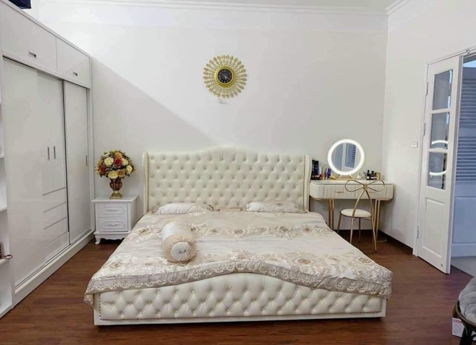 Giường ngủ hiện đại APG1-0008